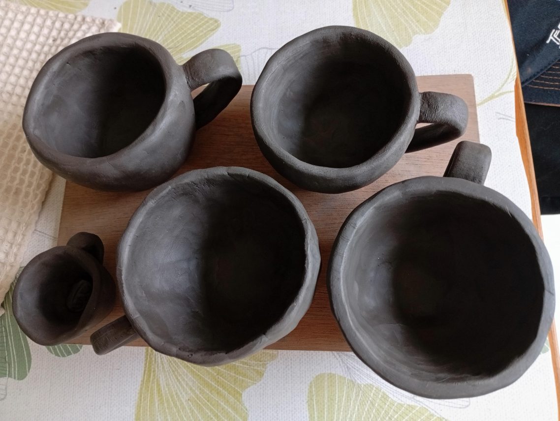 5 juillet : tasses modelées